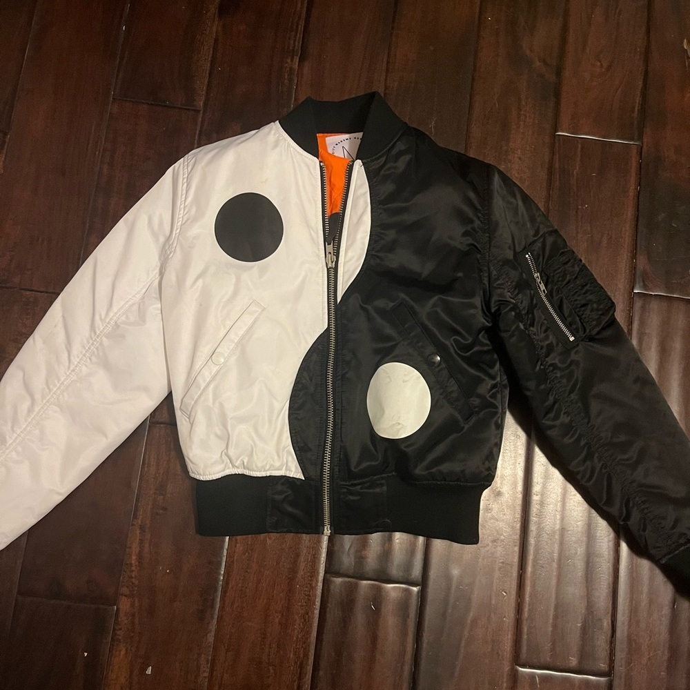 MADEME YUNG YANG JACKET SIZE S WMNS